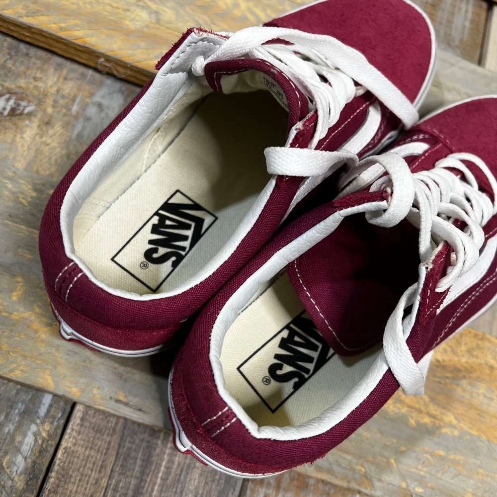 Like New [Vans] Burgundy Red Low Top < Old Skool > Shoes + Sneaker | M 6 - W 7.5 - Picture 9 of 15